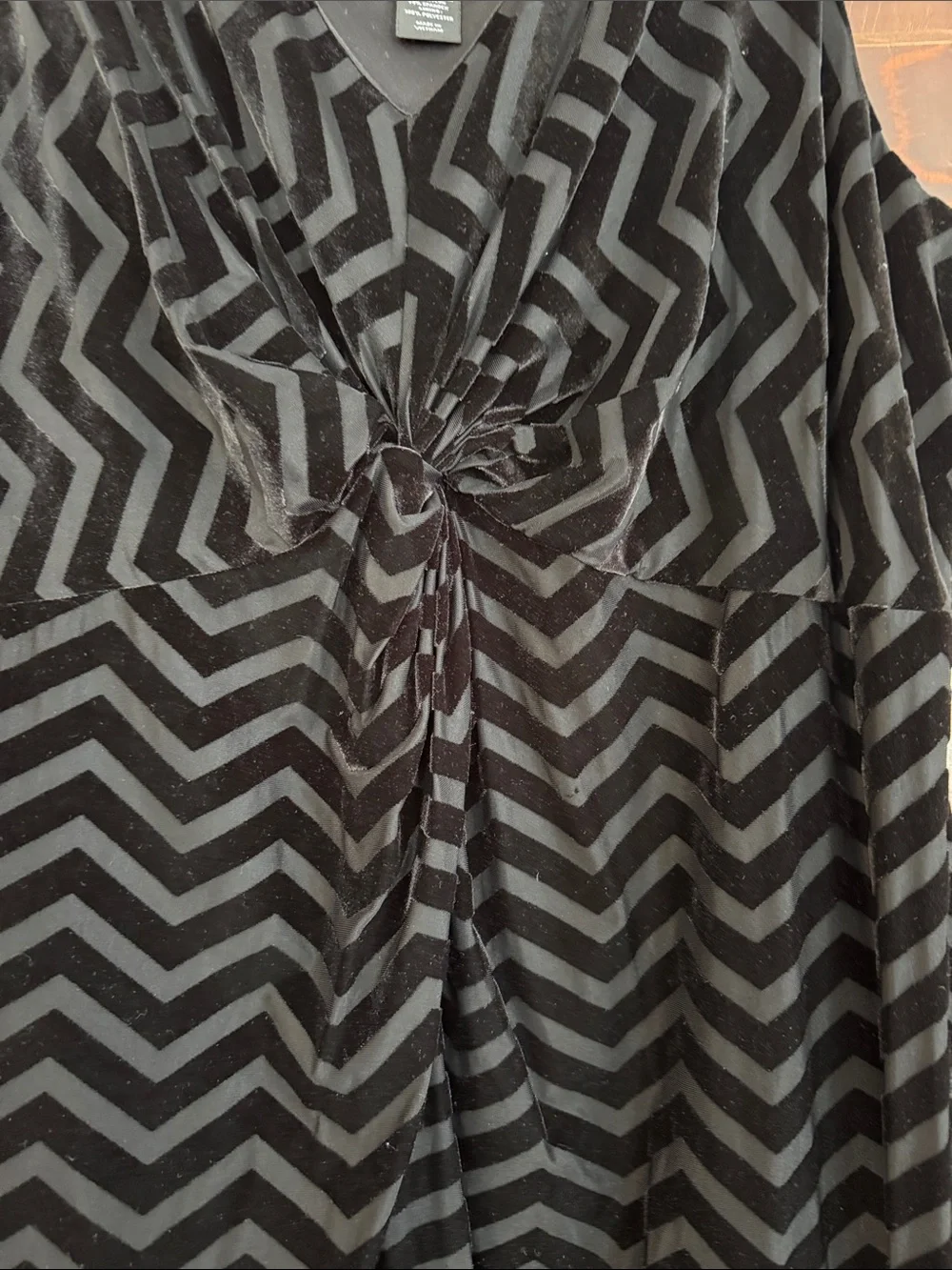 Layne Bryant Black Velvet Chevron Knot-Front Midi Dress - Picture 3 of 4